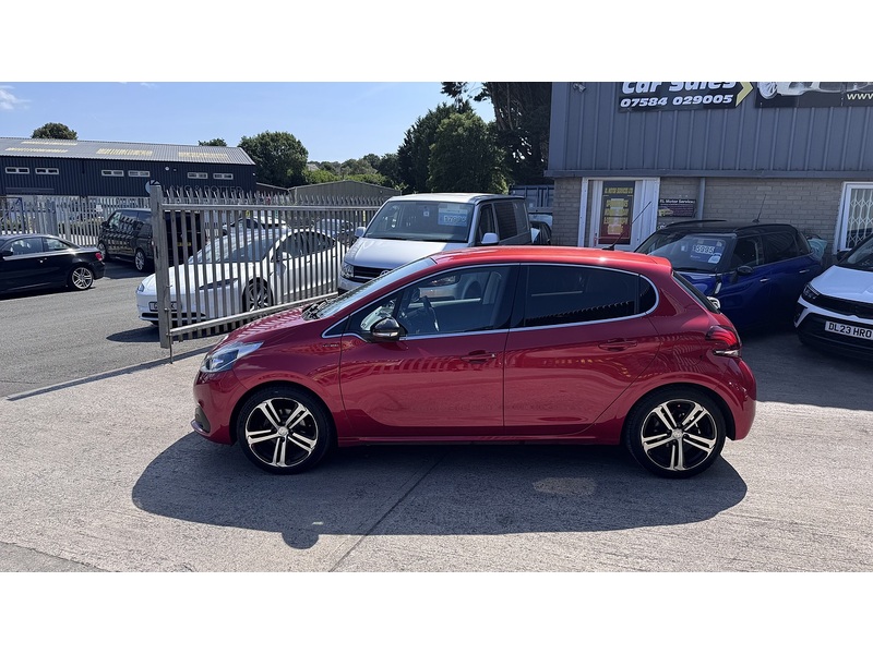 Peugeot 1.2 PureTech GPF GT Line Hatchback 5dr Petrol Manual Euro 6 (s/s) (110 ps)