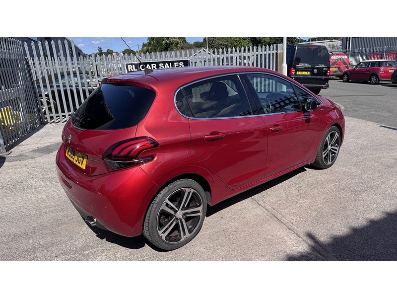 Peugeot 1.2 PureTech GPF GT Line Hatchback 5dr Petrol Manual Euro 6 (s/s) (110 ps)