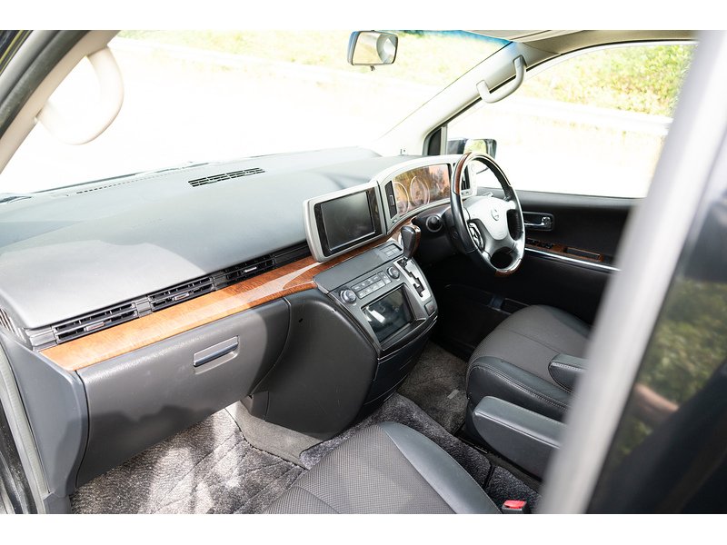 Nissan Highway Star 3.0 5dr MPV Automatic Petrol