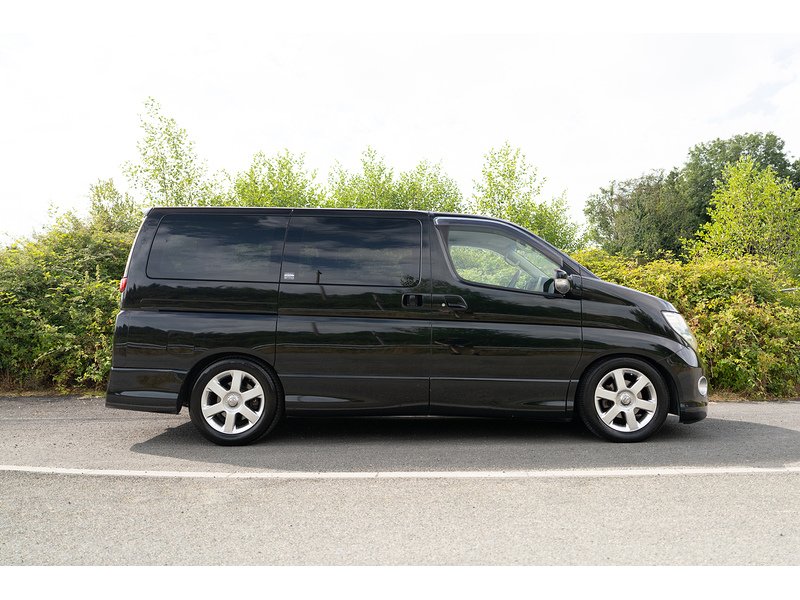Nissan Highway Star 3.0 5dr MPV Automatic Petrol