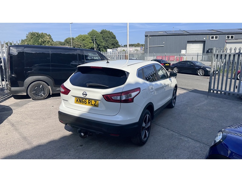 Nissan 1.6 dCi N-Connecta SUV 5dr Diesel XTRON 2WD Euro 6 (s/s) (130 ps)