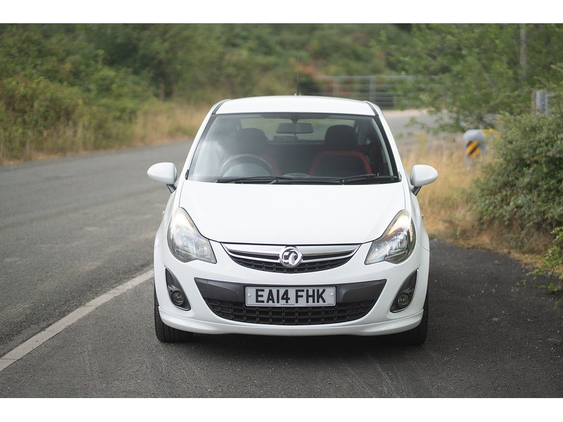 Vauxhall 1.4 16V SRi Hatchback 3dr Petrol Manual Euro 5 (100 ps)