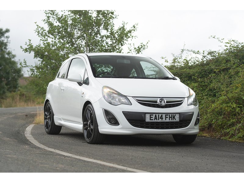 Vauxhall 1.4 16V SRi Hatchback 3dr Petrol Manual Euro 5 (100 ps)