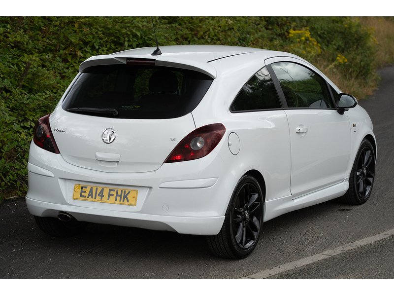 Vauxhall 1.4 16V SRi Hatchback 3dr Petrol Manual Euro 5 (100 ps)