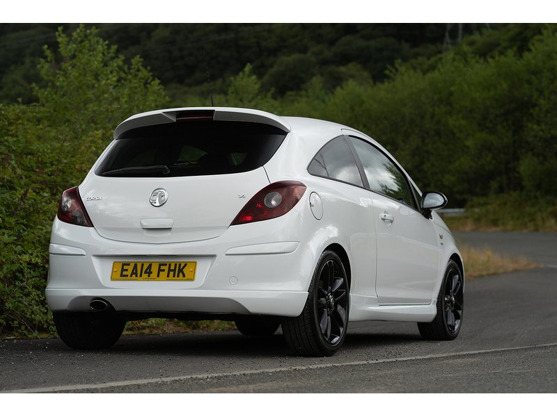 Vauxhall 1.4 16V SRi Hatchback 3dr Petrol Manual Euro 5 (100 ps)