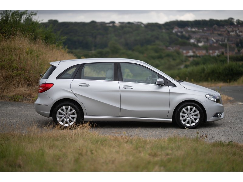 Mercedes-Benz 1.6 B180 BlueEfficiency SE MPV 5dr Petrol 7G-DCT Euro 5 (s/s) (122 ps)