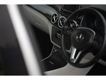 1.6 B180 BlueEfficiency SE MPV 5dr Petrol 7G-DCT Euro 5 (s/s) (122 ps)
