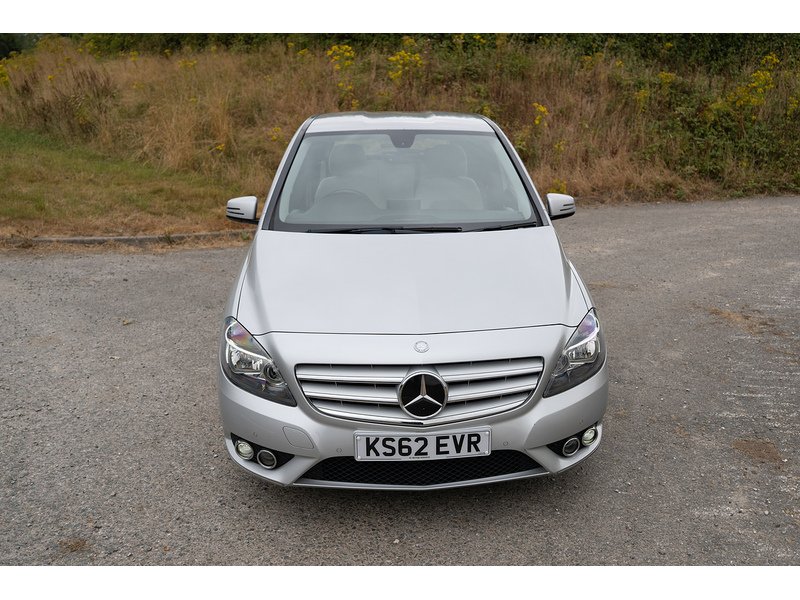 Mercedes-Benz 1.6 B180 BlueEfficiency SE MPV 5dr Petrol 7G-DCT Euro 5 (s/s) (122 ps)
