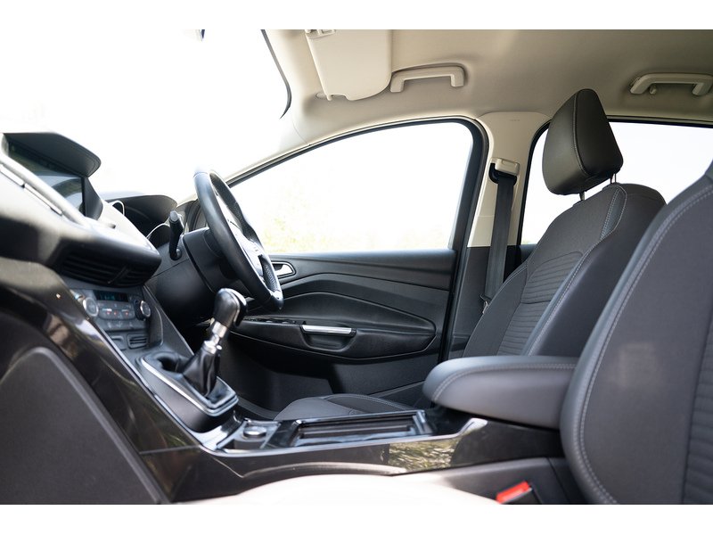 Ford 1.5 TDCi Titanium SUV 5dr Diesel Manual Euro 6 (s/s) (120 ps)