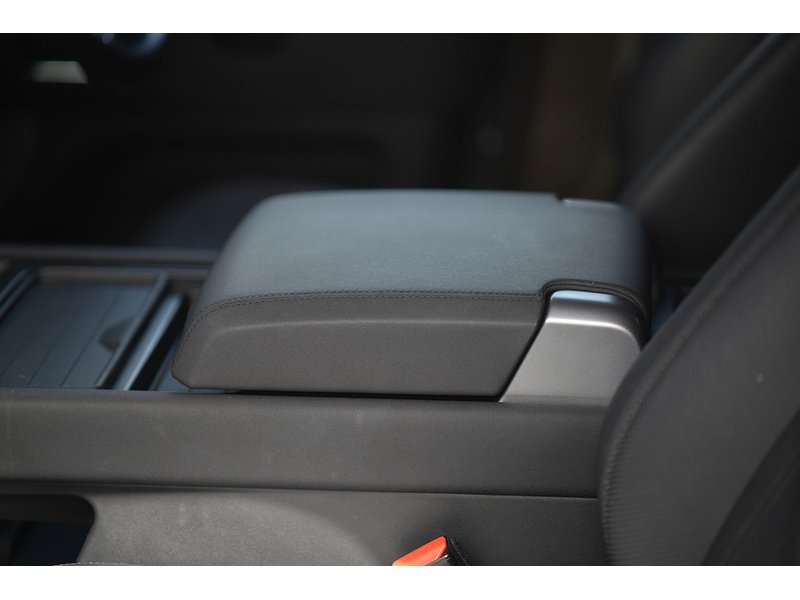 Land Rover 3.0 D200 MHEV S SUV 3dr Diesel Auto 4WD Euro 6 (s/s) (200 ps)