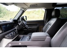 3.0 D200 MHEV S SUV 3dr Diesel Auto 4WD Euro 6 (s/s) (200 ps)