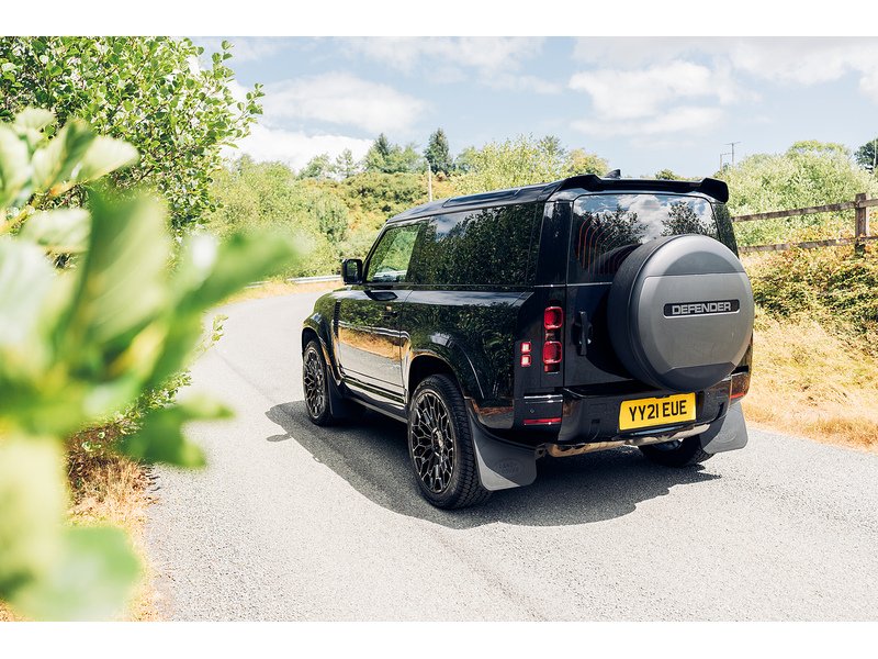 Land Rover 3.0 D200 MHEV S SUV 3dr Diesel Auto 4WD Euro 6 (s/s) (200 ps)