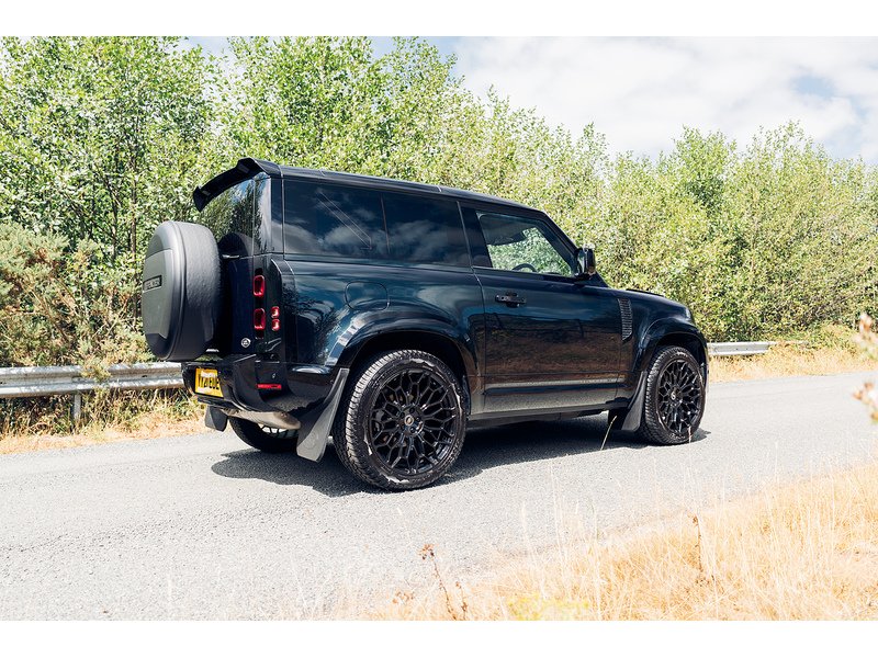 Land Rover 3.0 D200 MHEV S SUV 3dr Diesel Auto 4WD Euro 6 (s/s) (200 ps)