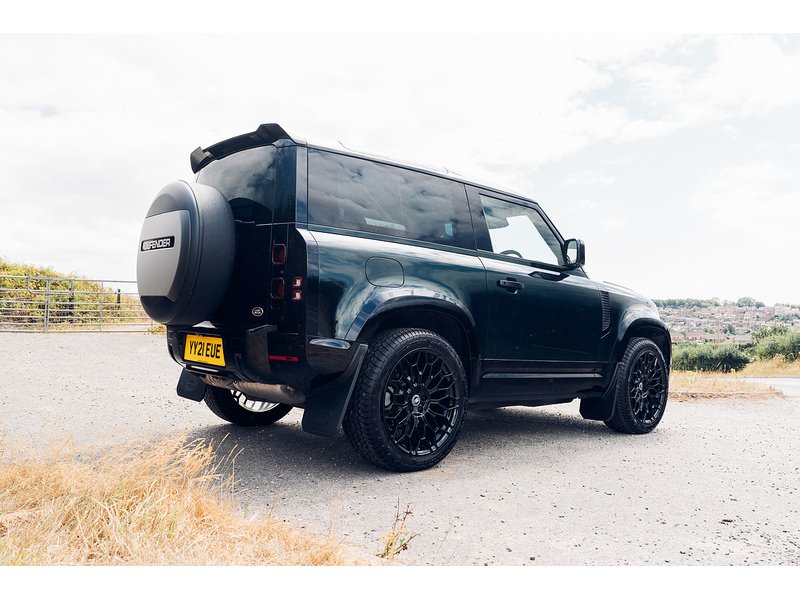 Land Rover 3.0 D200 MHEV S SUV 3dr Diesel Auto 4WD Euro 6 (s/s) (200 ps)