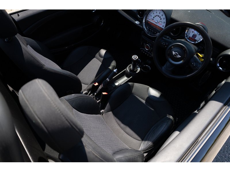 MINI 2.0 Cooper SD Convertible 2dr Diesel Manual Euro 5 (s/s) (143 ps)
