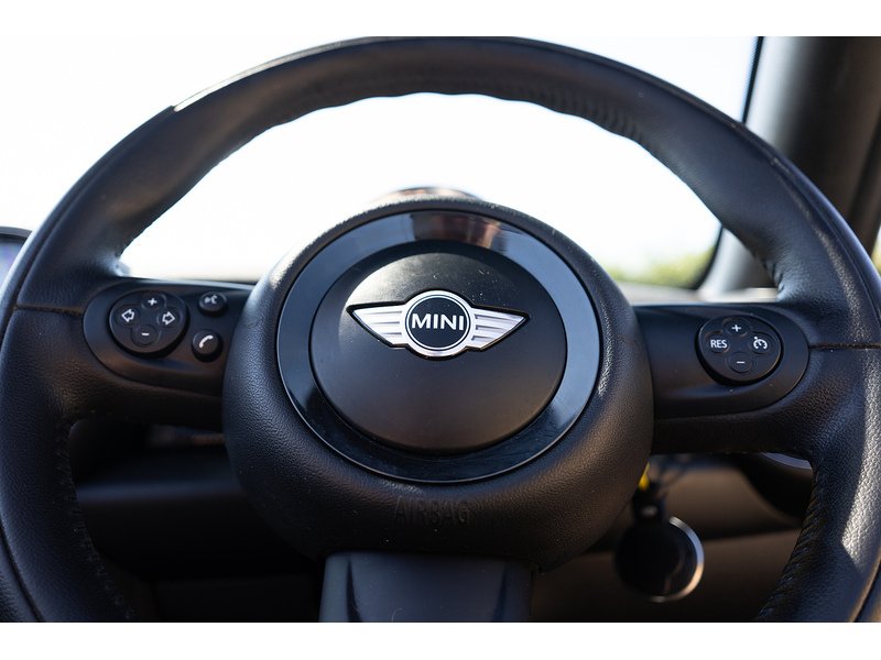 MINI 2.0 Cooper SD Convertible 2dr Diesel Manual Euro 5 (s/s) (143 ps)