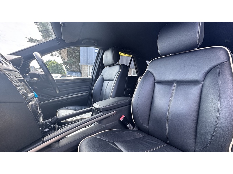 Mercedes-Benz 3.0 ML350 CDI V6 BlueEfficiency Grand Edition SUV 5dr Diesel G-Tronic 4WD Euro 5 (231 ps)