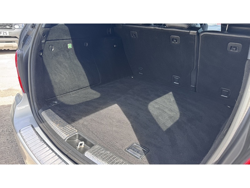 Mercedes-Benz 3.0 ML350 CDI V6 BlueEfficiency Grand Edition SUV 5dr Diesel G-Tronic 4WD Euro 5 (231 ps)