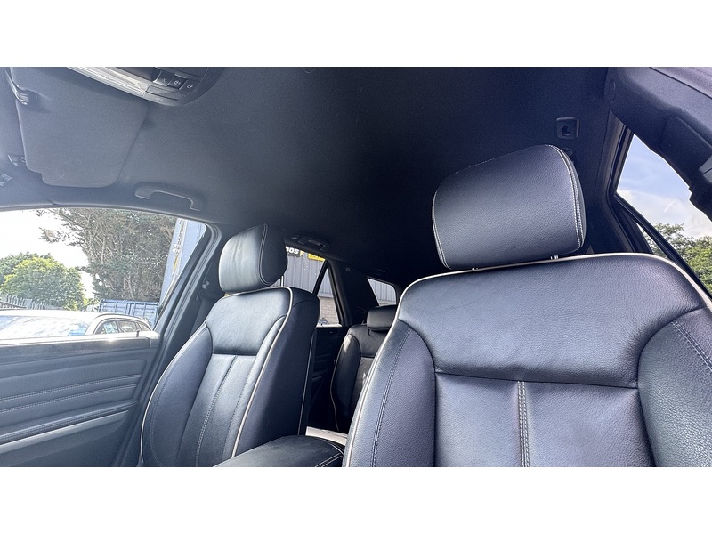 Mercedes-Benz 3.0 ML350 CDI V6 BlueEfficiency Grand Edition SUV 5dr Diesel G-Tronic 4WD Euro 5 (231 ps)