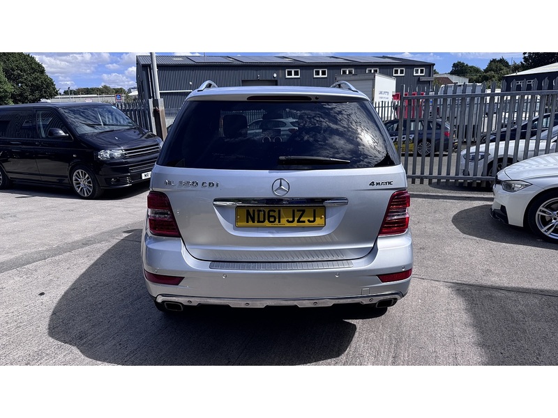 Mercedes-Benz 3.0 ML350 CDI V6 BlueEfficiency Grand Edition SUV 5dr Diesel G-Tronic 4WD Euro 5 (231 ps)