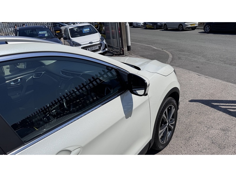 Nissan 1.5 dCi N-Connecta SUV 5dr Diesel Manual Euro 6 (s/s) (110 ps)