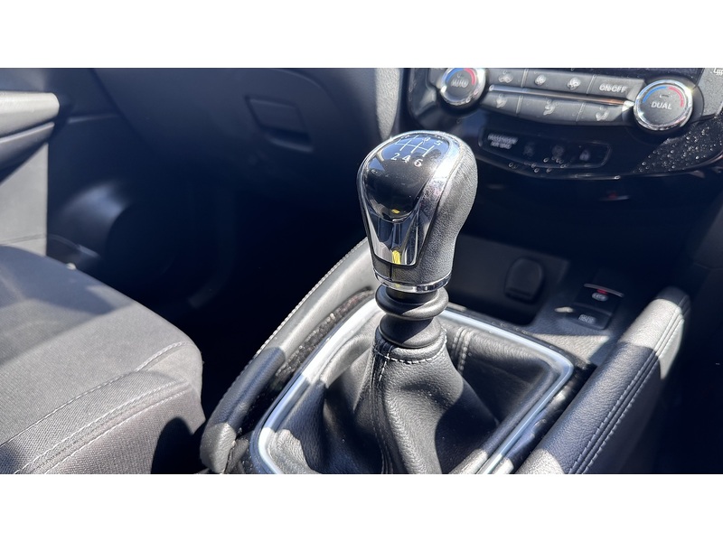 Nissan 1.5 dCi N-Connecta SUV 5dr Diesel Manual Euro 6 (s/s) (110 ps)