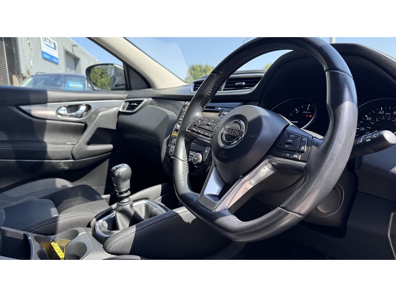 Nissan 1.5 dCi N-Connecta SUV 5dr Diesel Manual Euro 6 (s/s) (110 ps)