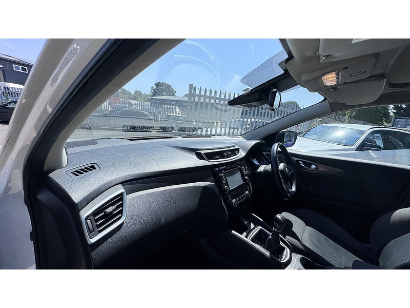 Nissan 1.5 dCi N-Connecta SUV 5dr Diesel Manual Euro 6 (s/s) (110 ps)