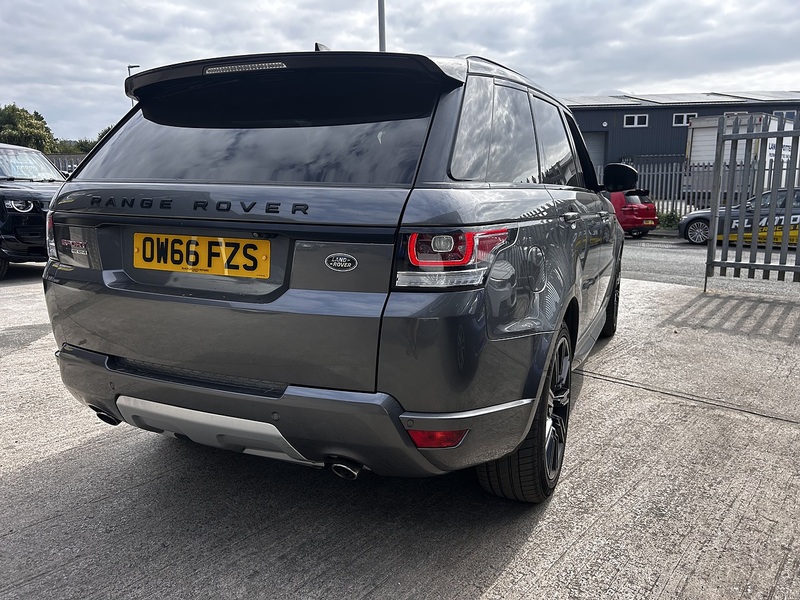 Land Rover 3.0 SD V6 HSE Dynamic SUV 5dr Diesel Auto 4WD Euro 6 (s/s) (306 ps)