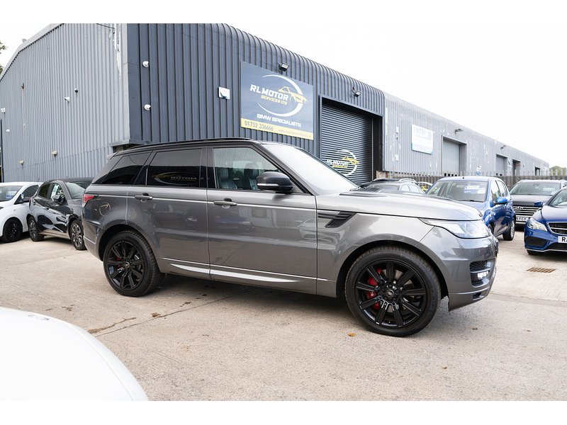 Land Rover 3.0 SD V6 HSE Dynamic SUV 5dr Diesel Auto 4WD Euro 6 (s/s) (306 ps)