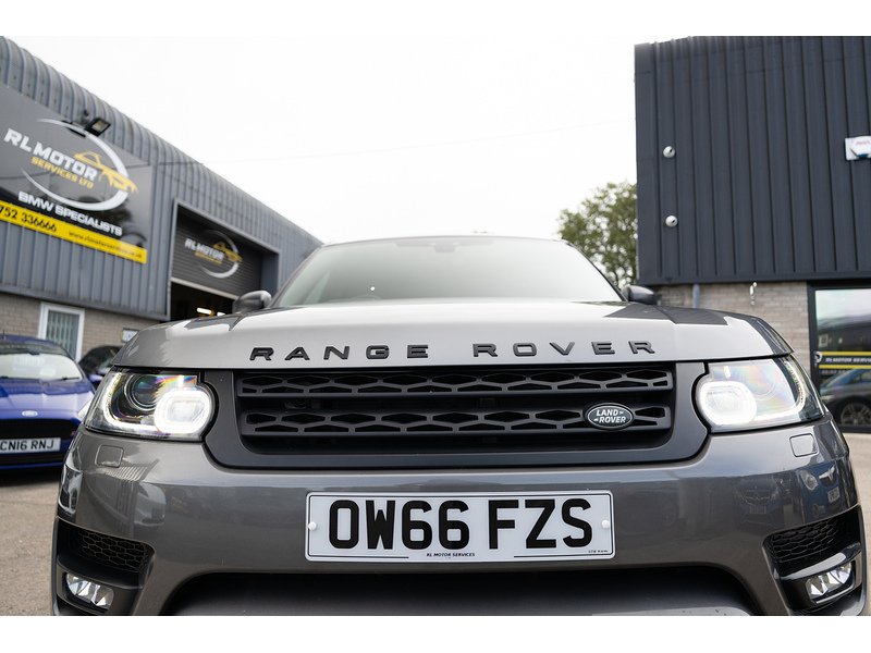 Land Rover 3.0 SD V6 HSE Dynamic SUV 5dr Diesel Auto 4WD Euro 6 (s/s) (306 ps)