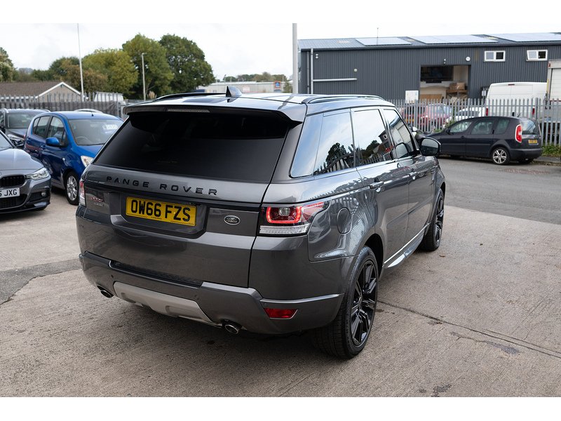 Land Rover 3.0 SD V6 HSE Dynamic SUV 5dr Diesel Auto 4WD Euro 6 (s/s) (306 ps)