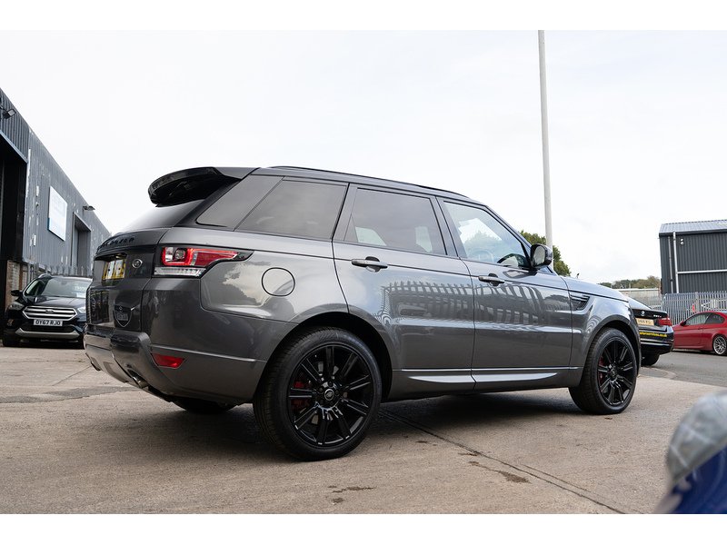 Land Rover 3.0 SD V6 HSE Dynamic SUV 5dr Diesel Auto 4WD Euro 6 (s/s) (306 ps)