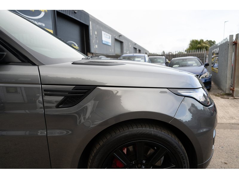 Land Rover 3.0 SD V6 HSE Dynamic SUV 5dr Diesel Auto 4WD Euro 6 (s/s) (306 ps)