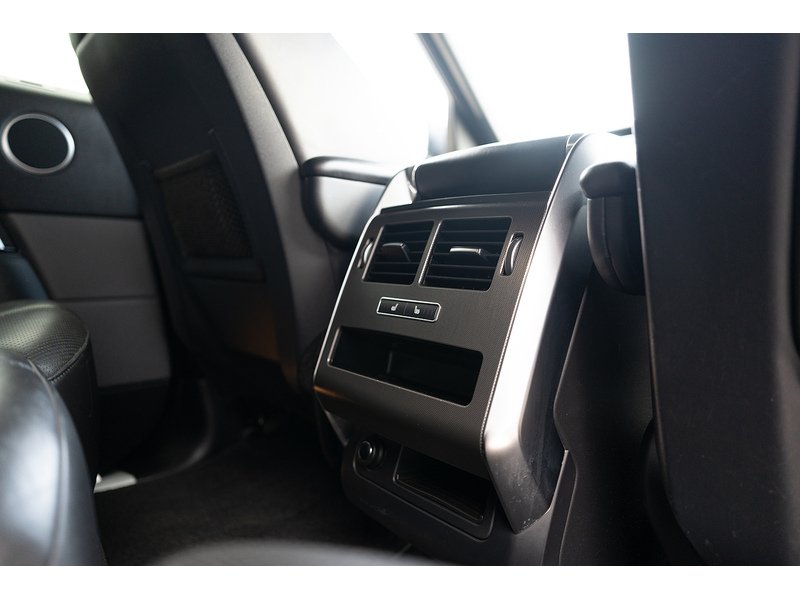 Land Rover 3.0 SD V6 HSE Dynamic SUV 5dr Diesel Auto 4WD Euro 6 (s/s) (306 ps)