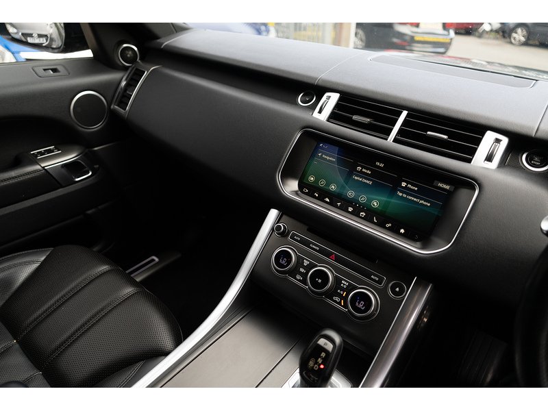 Land Rover 3.0 SD V6 HSE Dynamic SUV 5dr Diesel Auto 4WD Euro 6 (s/s) (306 ps)