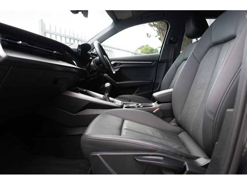 Audi 1.5 TFSI 35 Sport Sportback 5dr Petrol Manual Euro 6 (s/s) (150 ps)