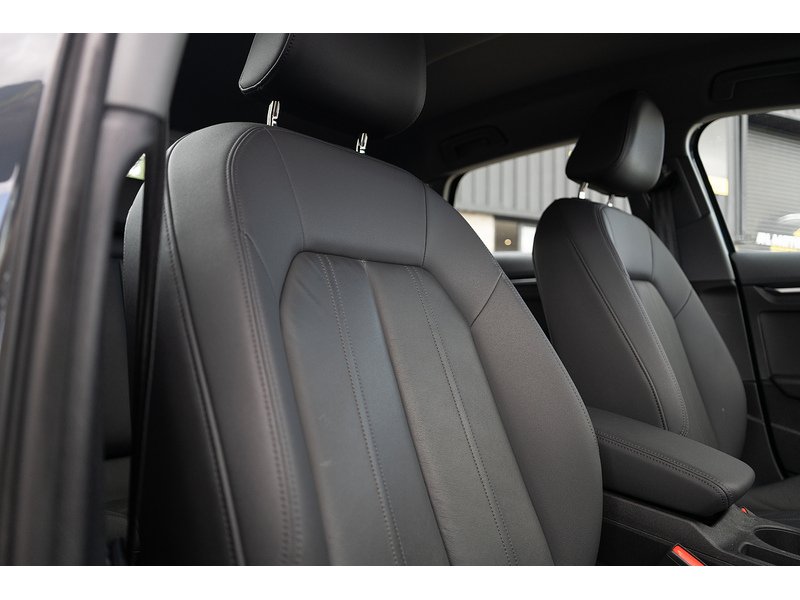 Audi 1.5 TFSI 35 Sport Sportback 5dr Petrol Manual Euro 6 (s/s) (150 ps)