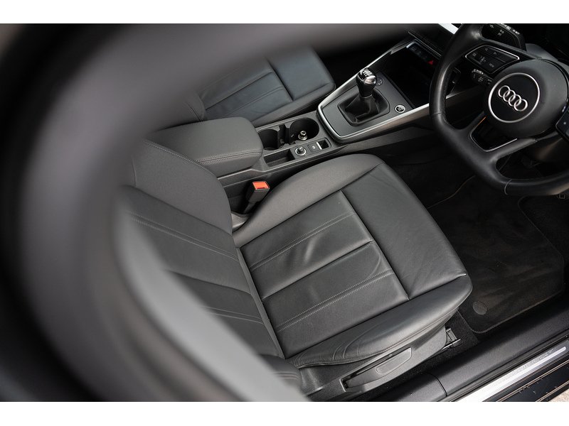 Audi 1.5 TFSI 35 Sport Sportback 5dr Petrol Manual Euro 6 (s/s) (150 ps)