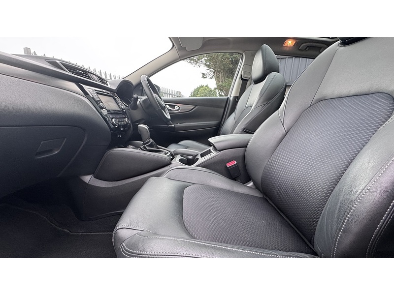 Nissan 1.6 dCi Tekna SUV 5dr Diesel XTRON Euro 6 (s/s) (130 ps)