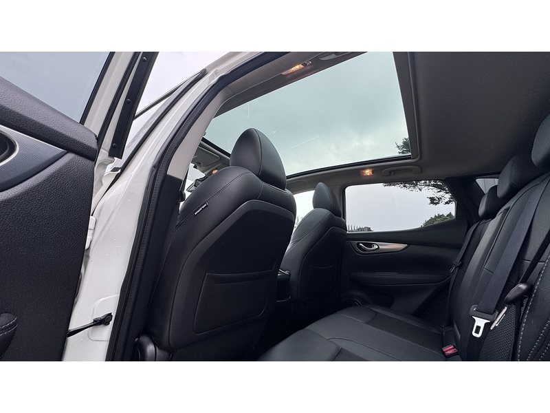Nissan 1.6 dCi Tekna SUV 5dr Diesel XTRON Euro 6 (s/s) (130 ps)