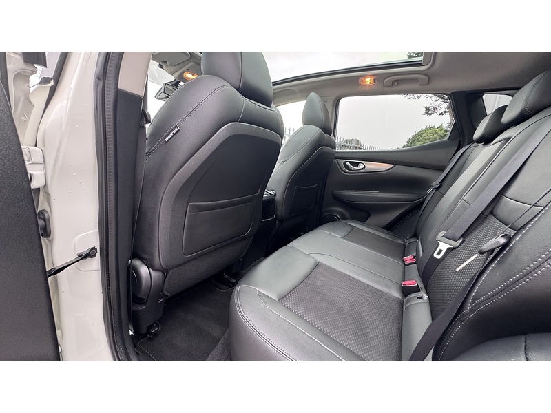 Nissan 1.6 dCi Tekna SUV 5dr Diesel XTRON Euro 6 (s/s) (130 ps)