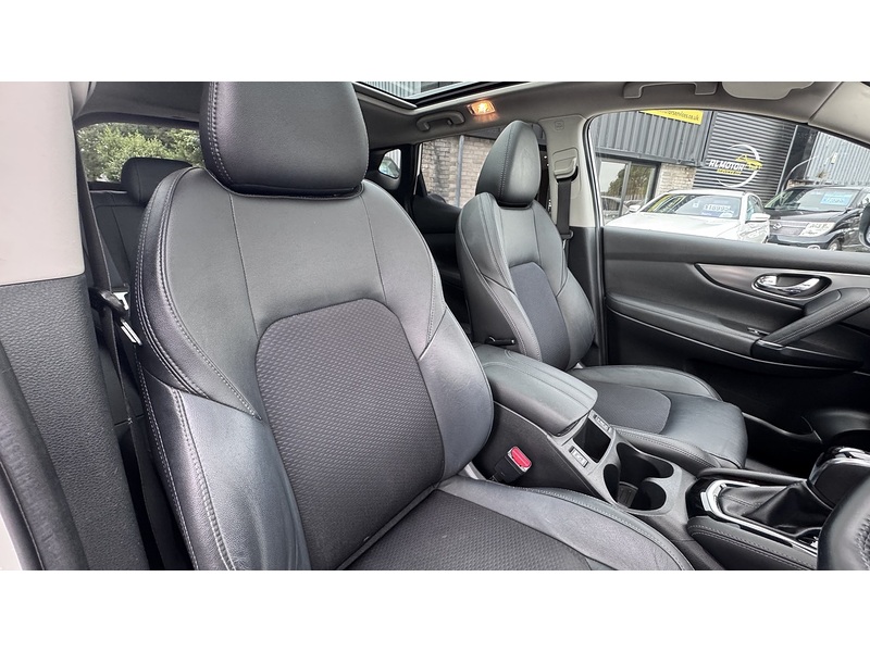 Nissan 1.6 dCi Tekna SUV 5dr Diesel XTRON Euro 6 (s/s) (130 ps)