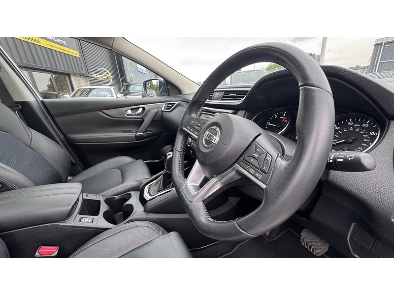 Nissan 1.6 dCi Tekna SUV 5dr Diesel XTRON Euro 6 (s/s) (130 ps)