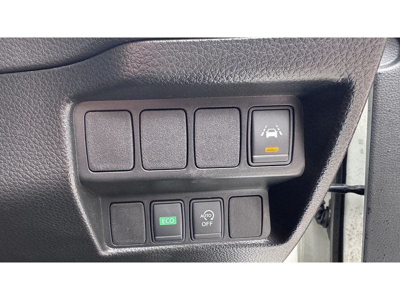 Nissan 1.6 dCi Tekna SUV 5dr Diesel XTRON Euro 6 (s/s) (130 ps)