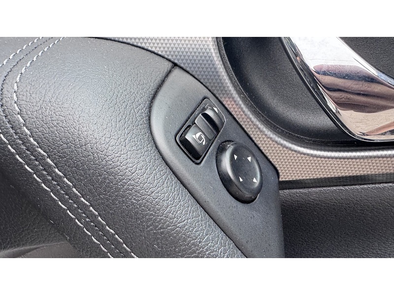 Nissan 1.6 dCi Tekna SUV 5dr Diesel XTRON Euro 6 (s/s) (130 ps)