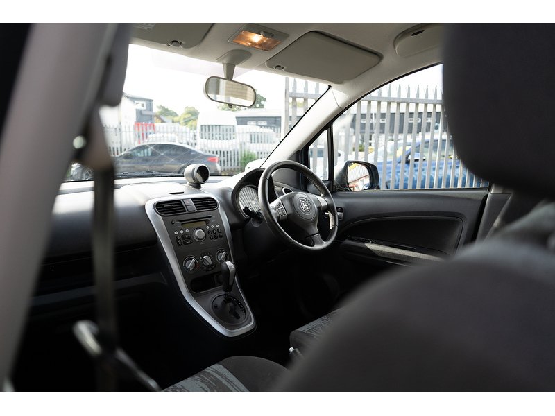 Vauxhall 1.2 VVT SE MPV 5dr Petrol Auto Euro 5 (94 ps)