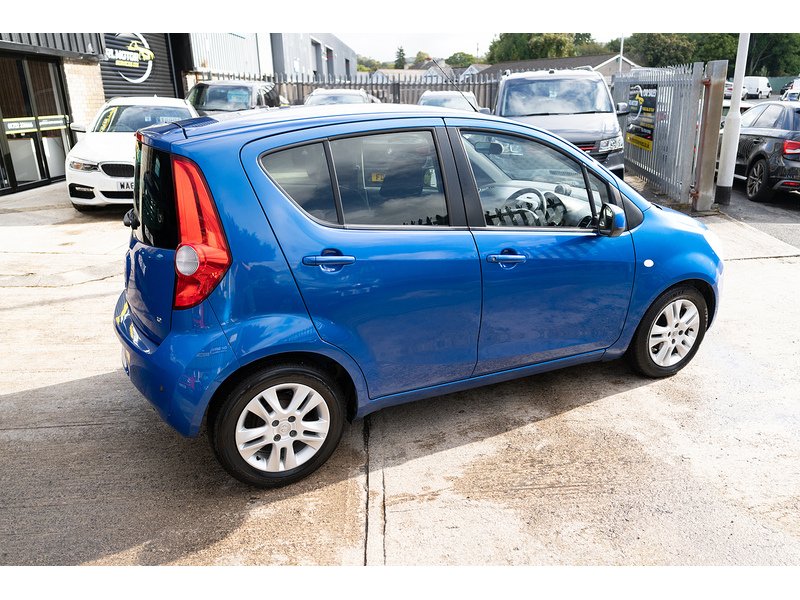 Vauxhall 1.2 VVT SE MPV 5dr Petrol Auto Euro 5 (94 ps)