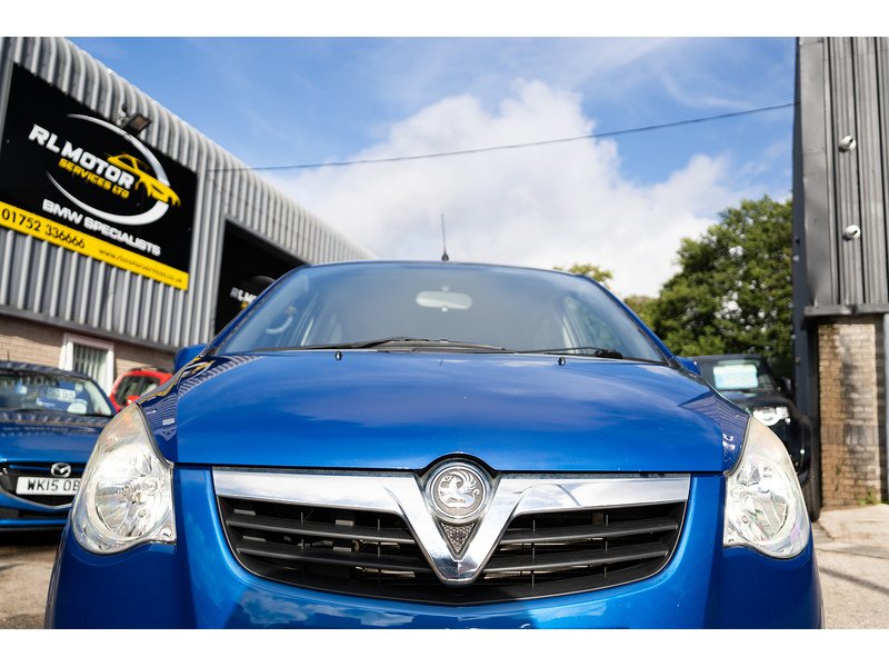 Vauxhall 1.2 VVT SE MPV 5dr Petrol Auto Euro 5 (94 ps)
