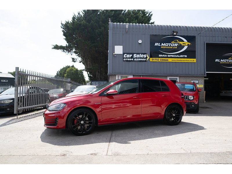 Volkswagen 2.0 TDI BlueMotion Tech GTD Hatchback 5dr Diesel Manual Euro 6 (s/s) (184 ps)